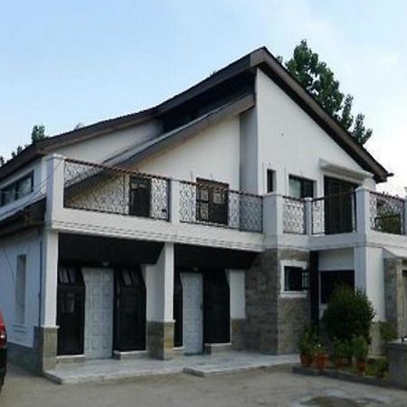 Jeelani Guest House Srinagar (Jammu and Kashmir) Exterior photo